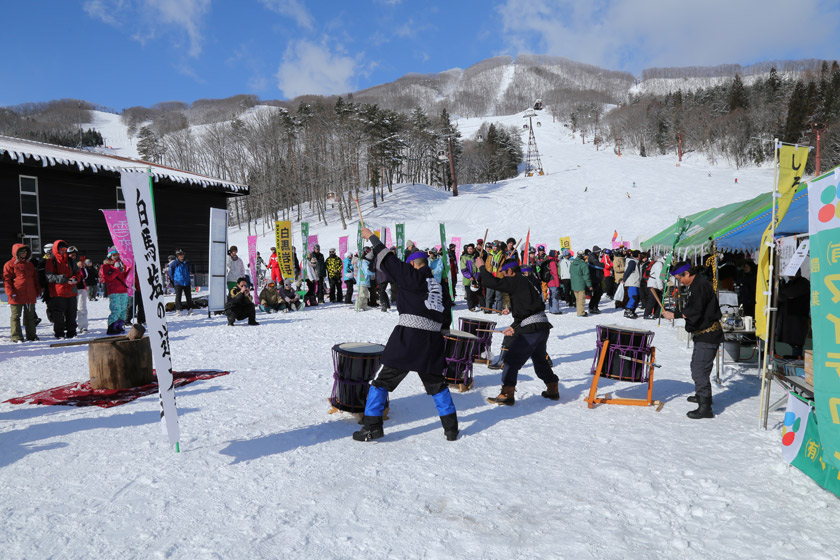 冬のお祭りで振る舞い＆抽選会！2/3岩岳感謝祭にロックオン