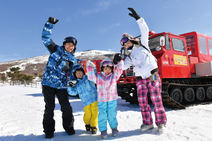 雪上車スノーキャットで絶景ツアー