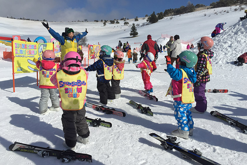 マンツーマン＆グループレッスンで上達！「スポンジ・ボブ キッズスクール」ブ